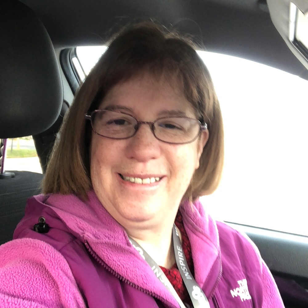 Meet your Posher, Laura